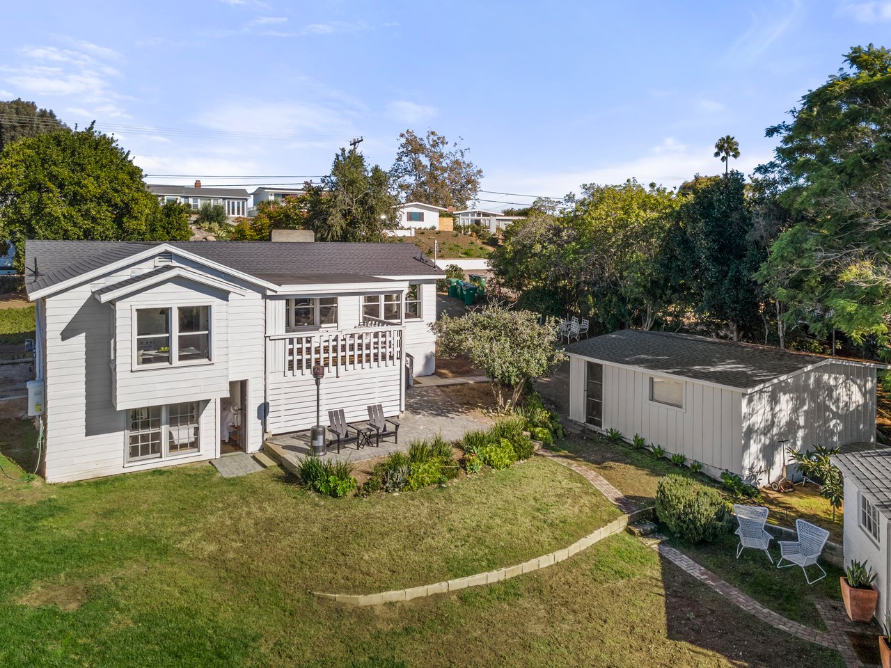 Bungalow On Highland