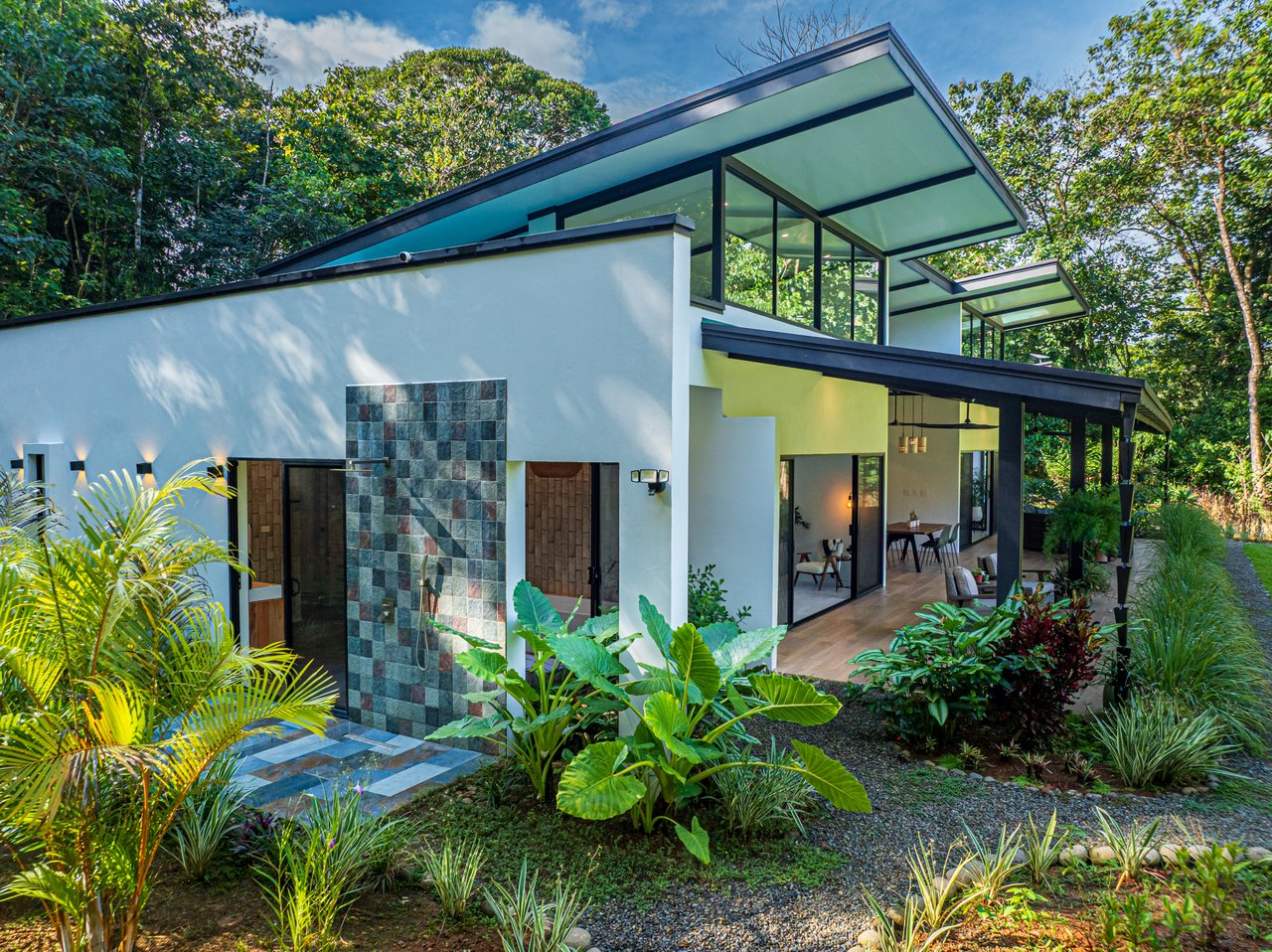 Contemporary Mountain View Villa – 5 Minutes to Playa Dominical