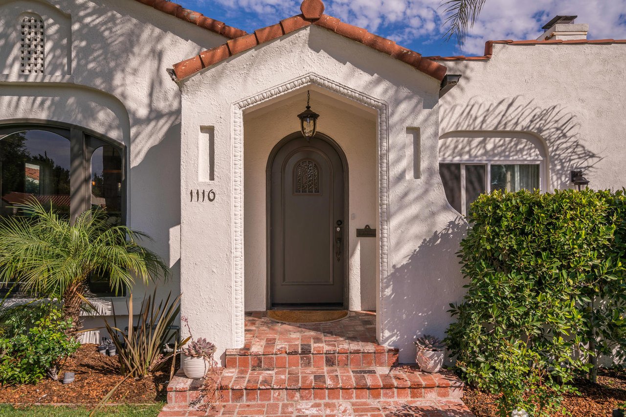 1110 S Ridgeley Dr