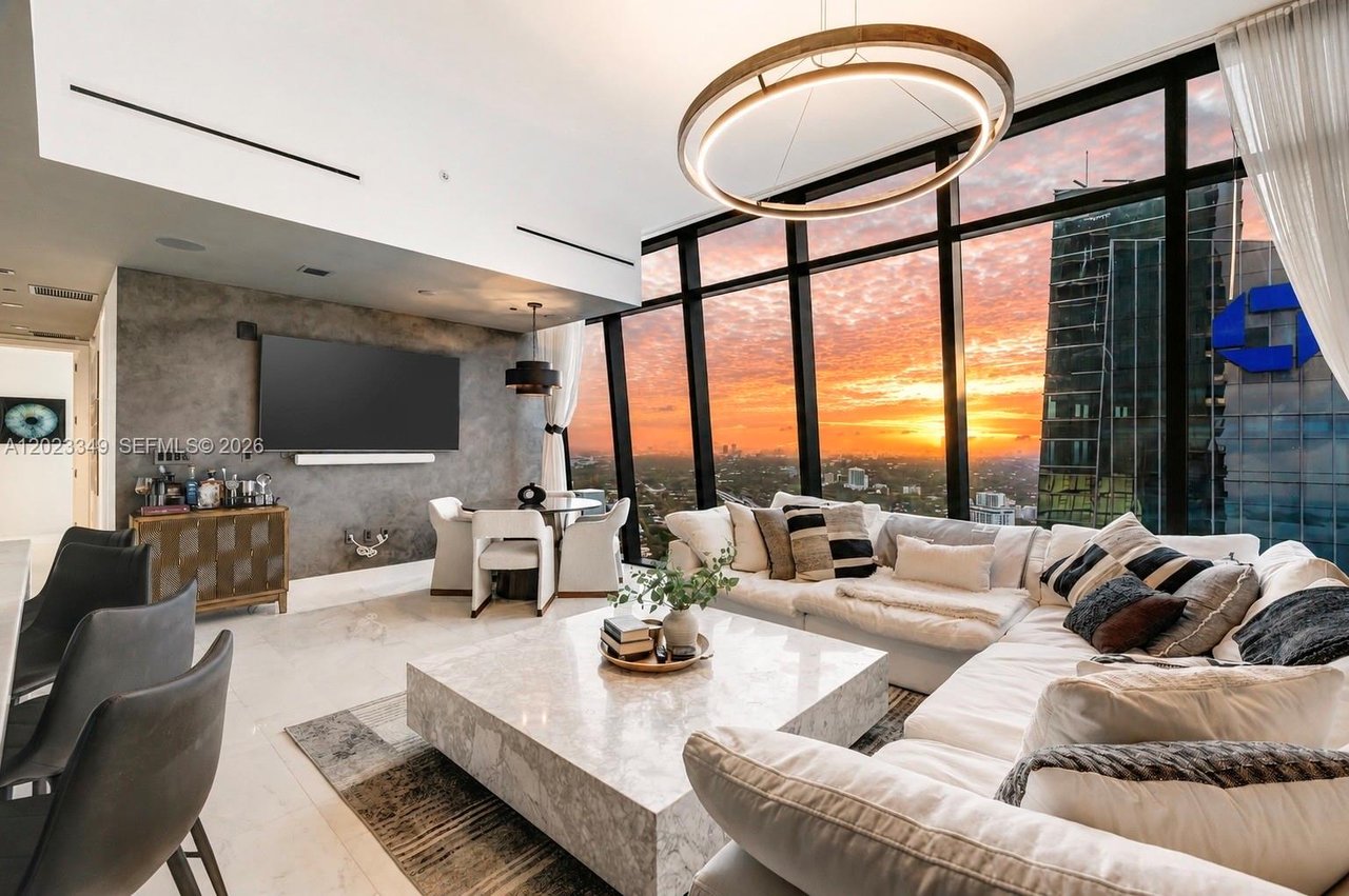 1451 Brickell Ave # 4304