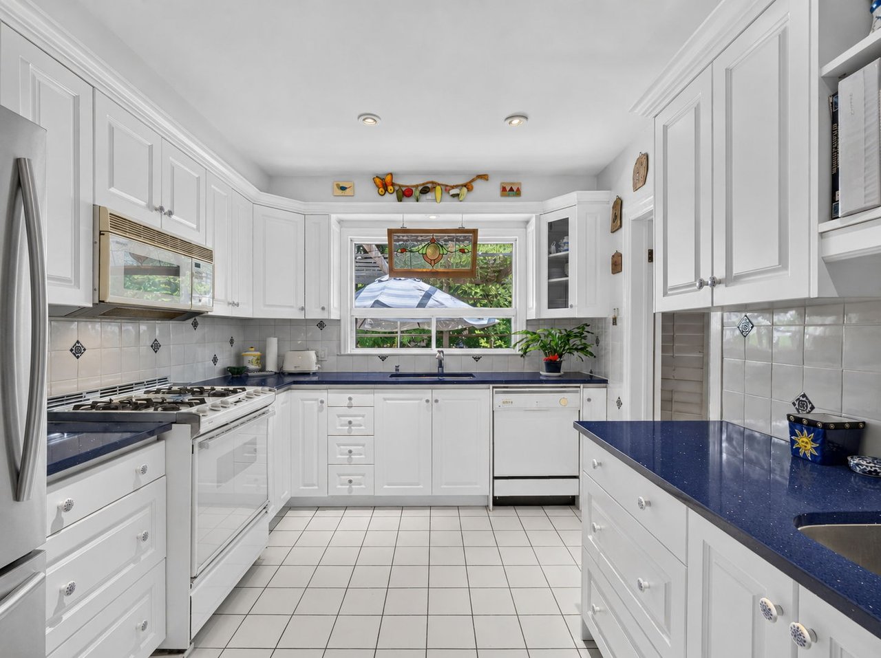 SOLD: Meticulously Maintained Residence