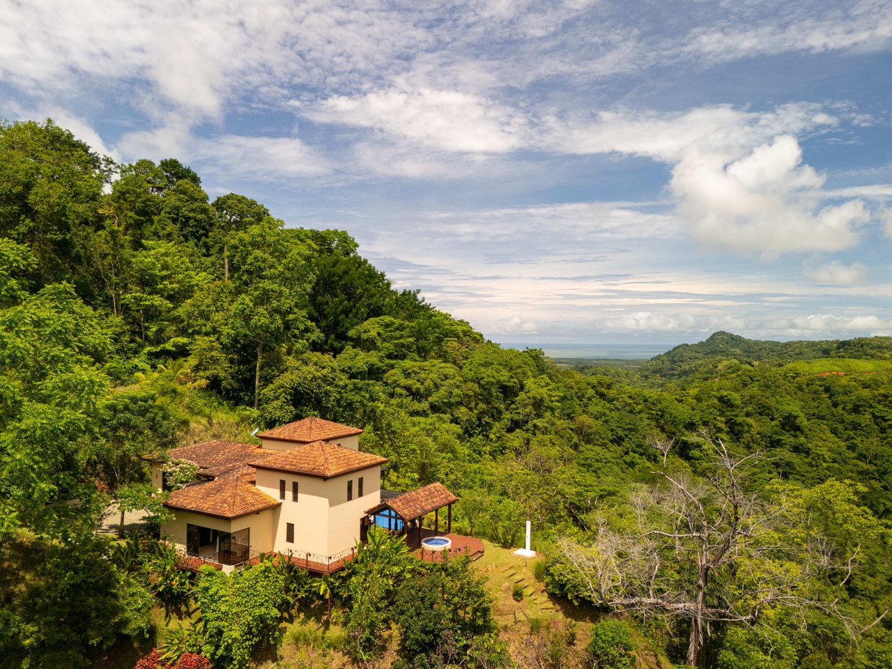 Multi-Home Luxury Estate, With Jungle, Mountain And Ocean Views, Private Waterfalls And Orchards On 71 Acres In Gated Community!