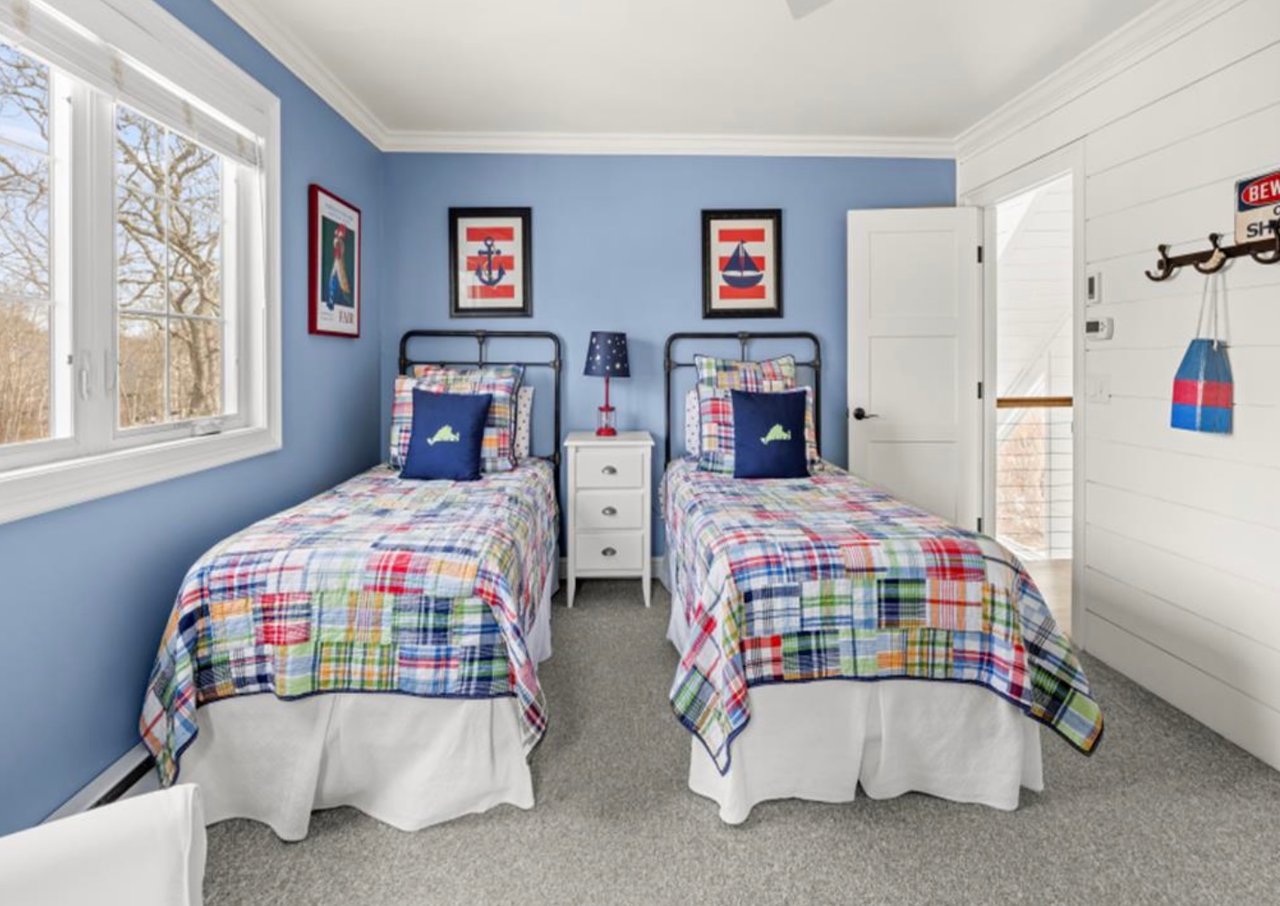 10 Cormorant Cir