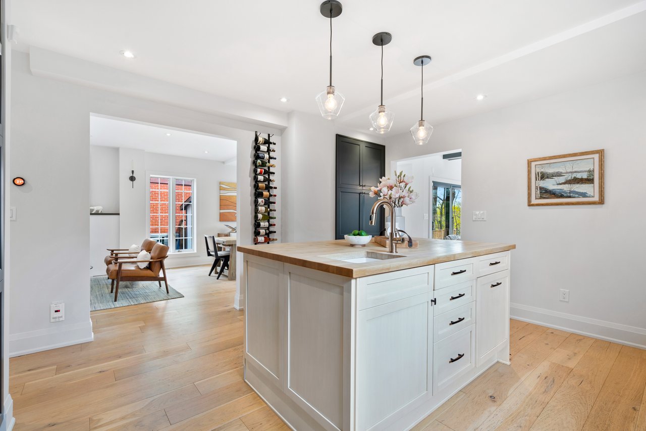 27 Bracken Ave