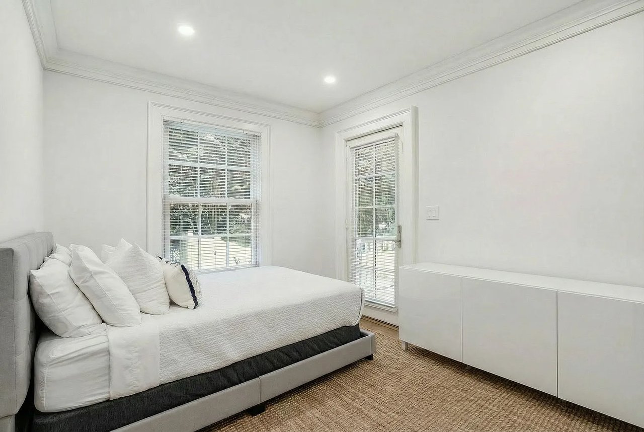 27 Halsey St