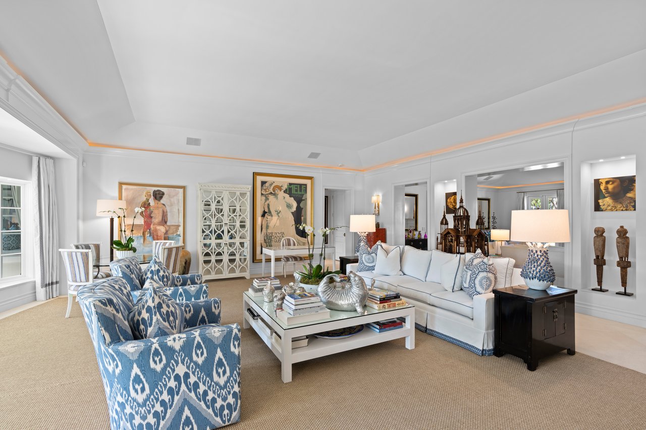 Entertainer’s Paradise in Prestigious Estate Section Enclave