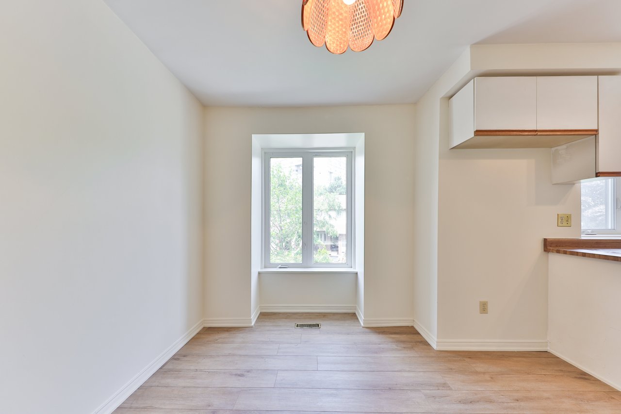 1160 Walden Circle #11