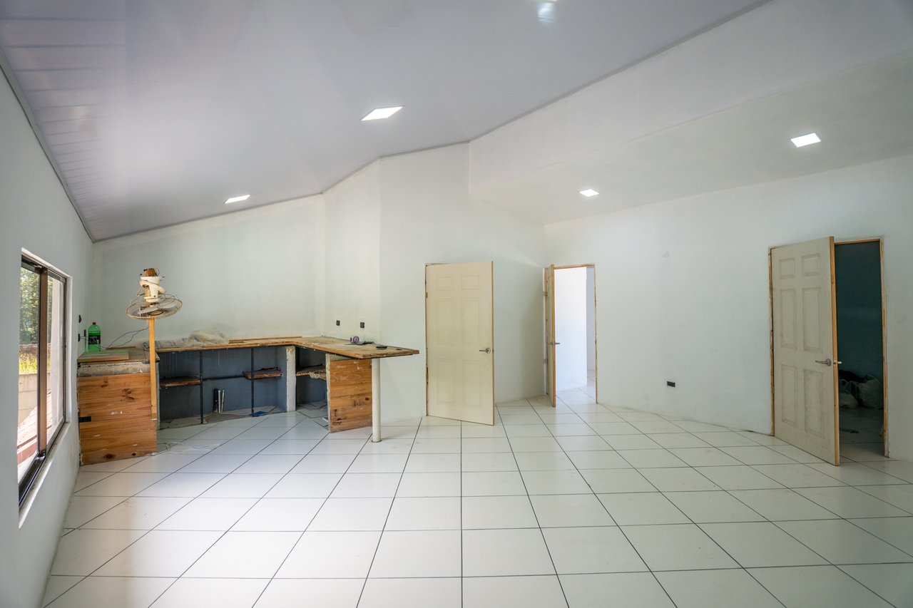 Apartments within Walking Distance to the Beach In Uvita – 0.21 Acres
