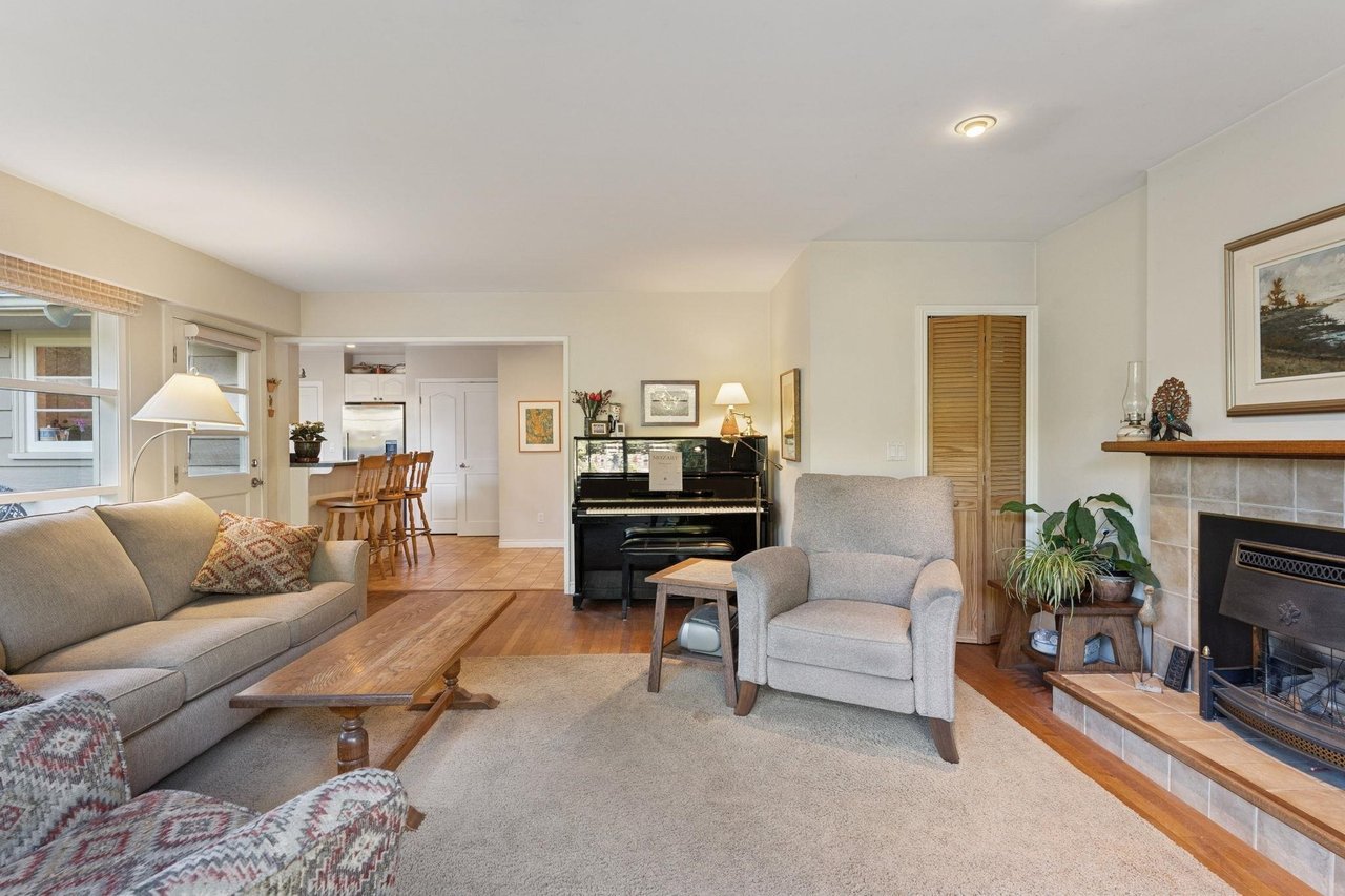 2658 Newmarket Dr