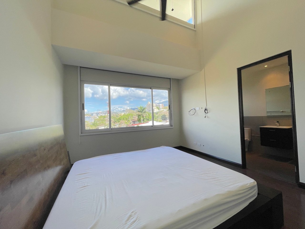 Contemporary High Ceiling Condo, Escazu, San Jose