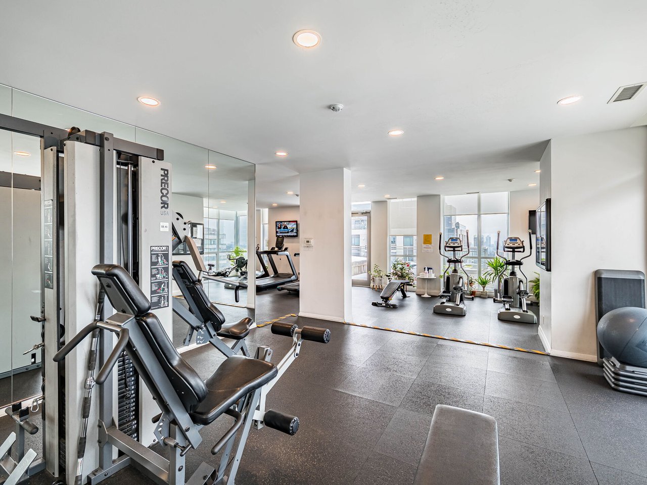 83 Redpath Avenue 407, Toronto C10, ON