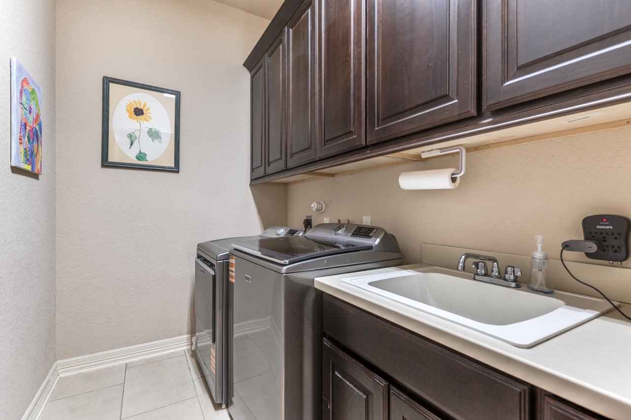 2319 Dunmore Hill