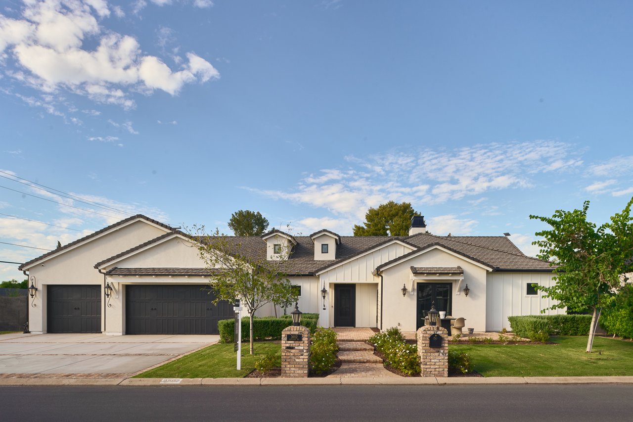 3602 E HIGHLAND Avenue