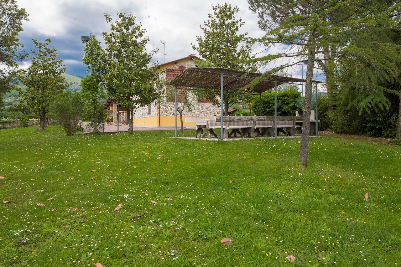 Marvelous Countryside Villa Outside of Lucca