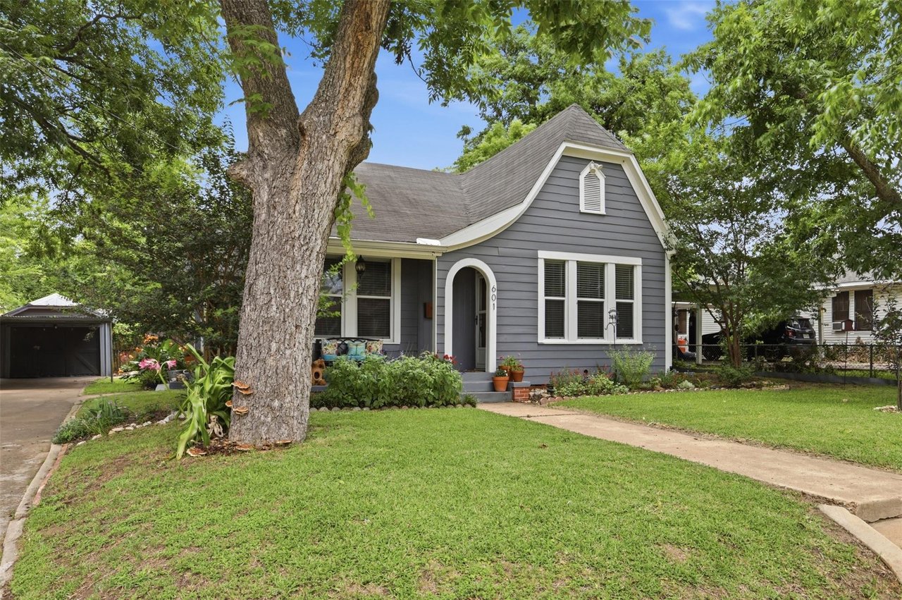 601 Gay Hill Street, Brenham, Texas, 77833-2892 Washington County