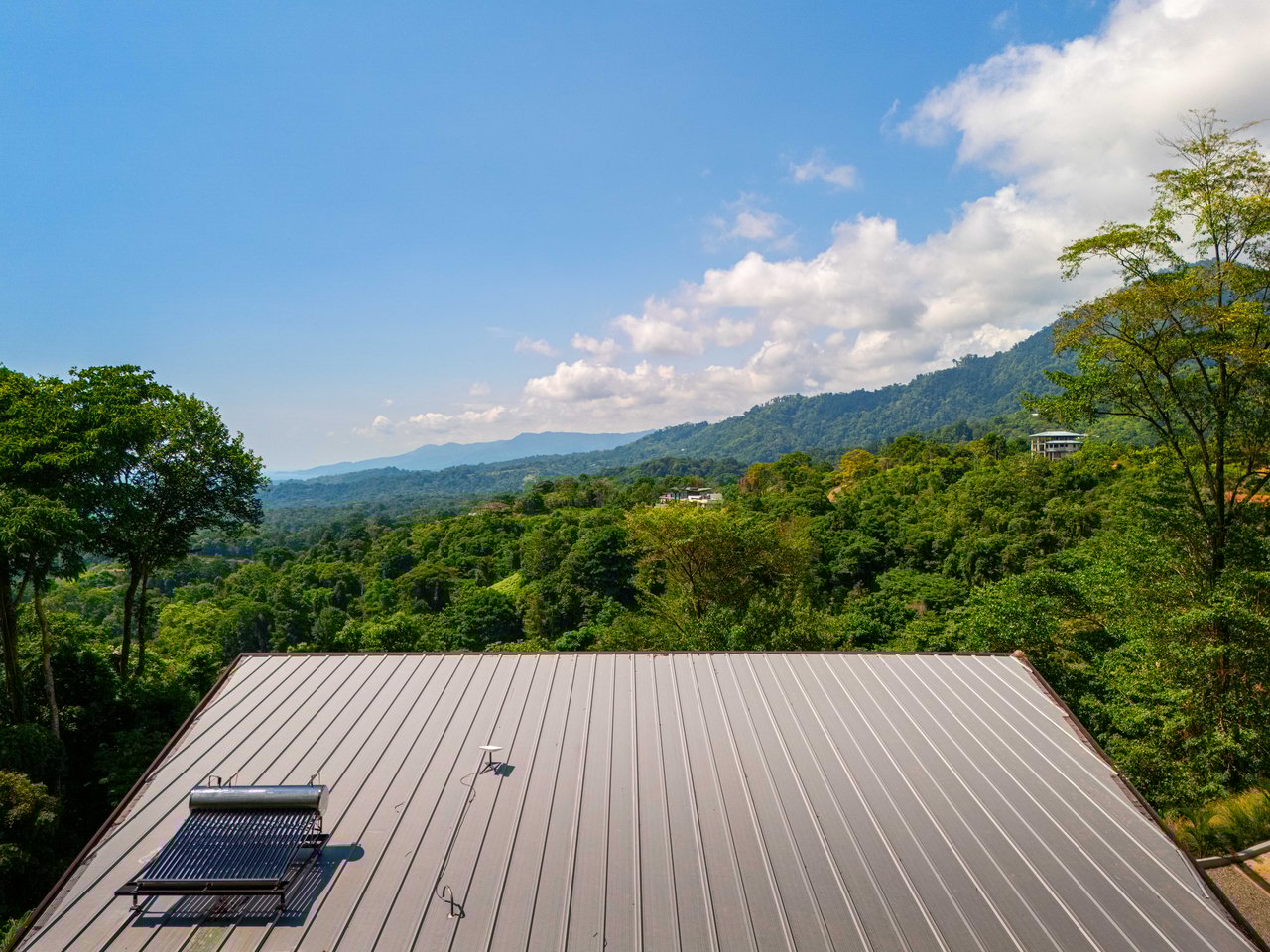 Luxury 4-Bed Home with Ocean & Jungle Views in Ojochal