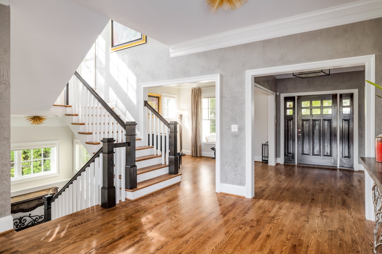 10006 Woodhill Road
