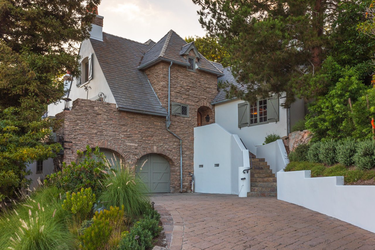 1864 Upper Rim Rock Rd