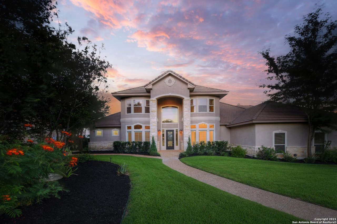 1002 Campanile