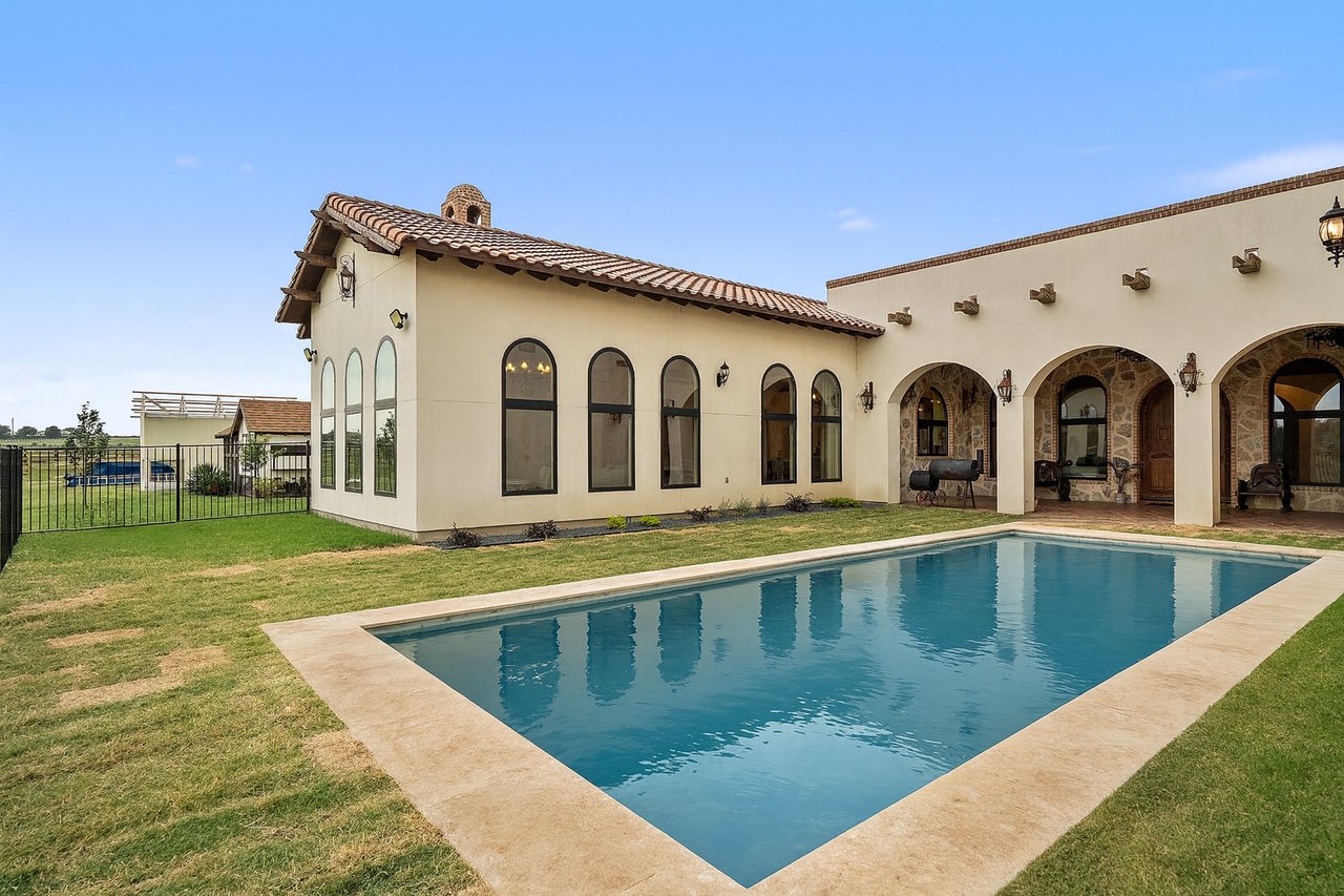 108 Country Vista Lane