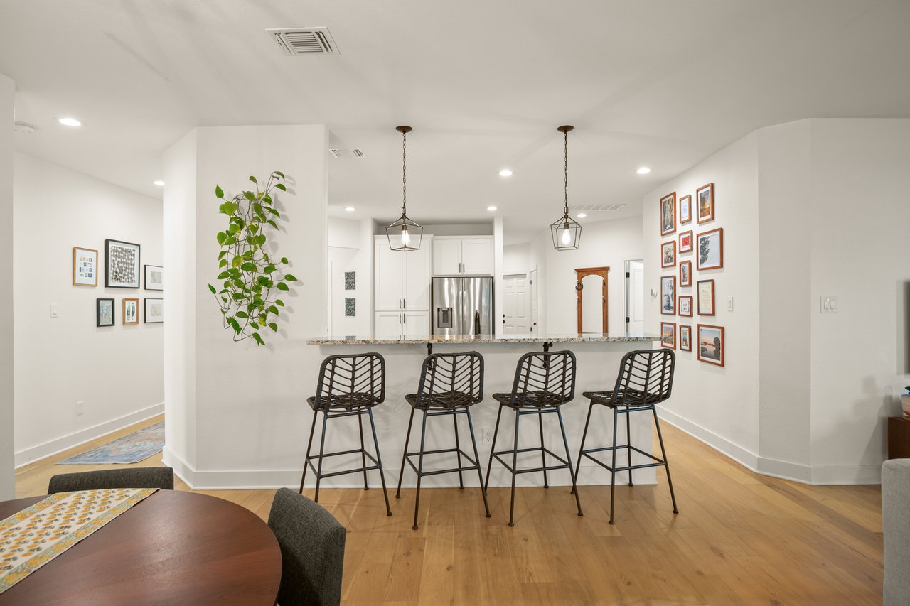 3400 Lynnbrook Dr.