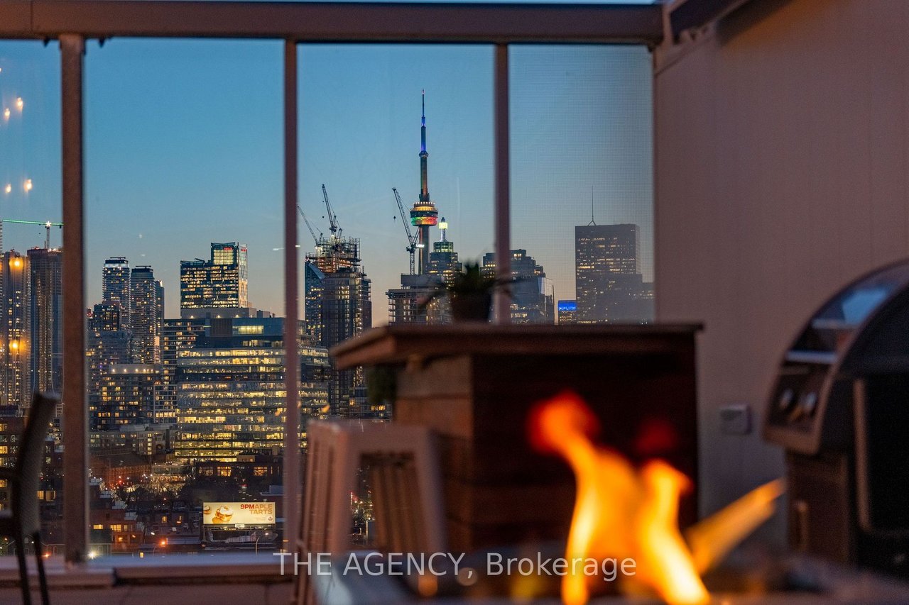 PENTHOUSE LIVING IN CORKTOWN