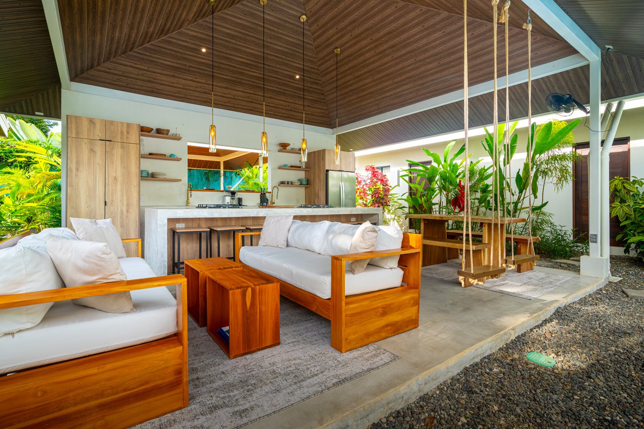 Income Ready Boutique Investment near Whale's Tail Beach