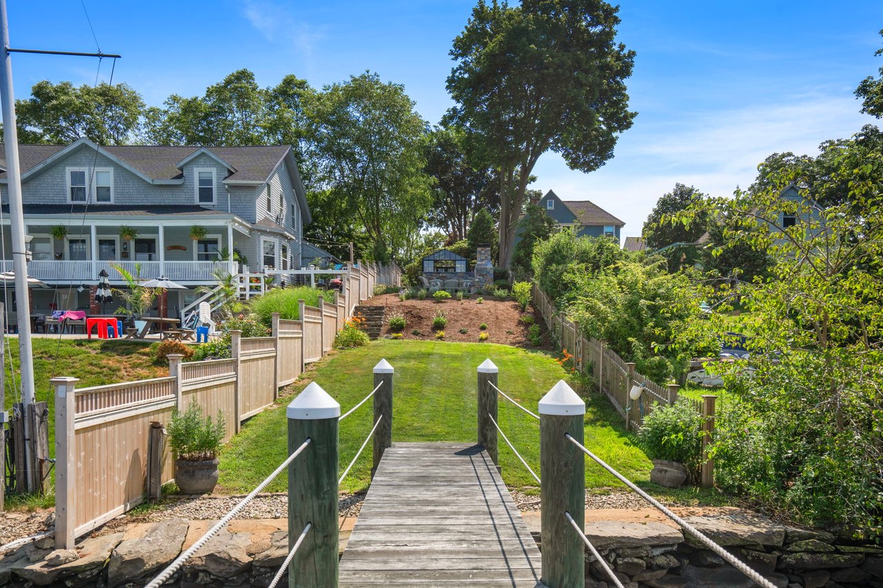 25 Seaview Avenue