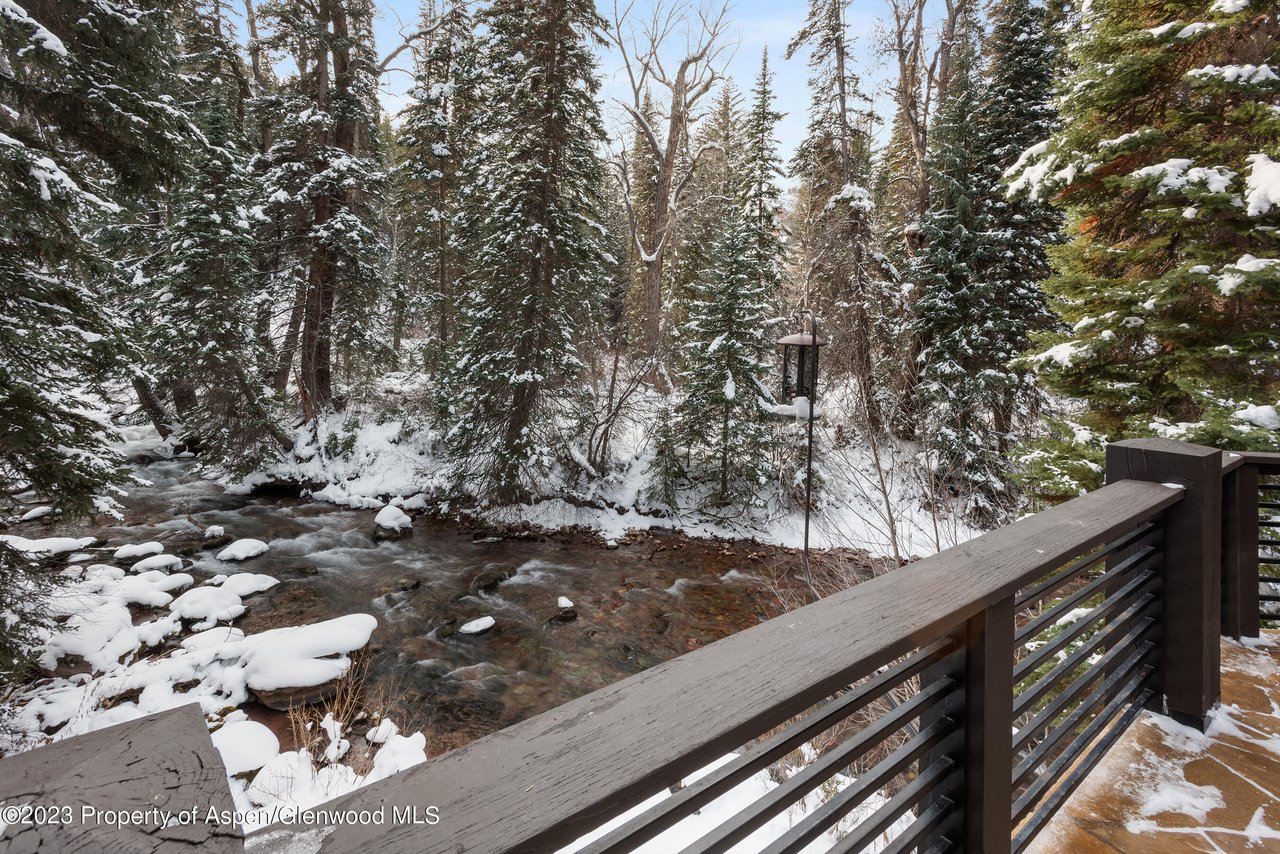1819 Maroon Creek Road