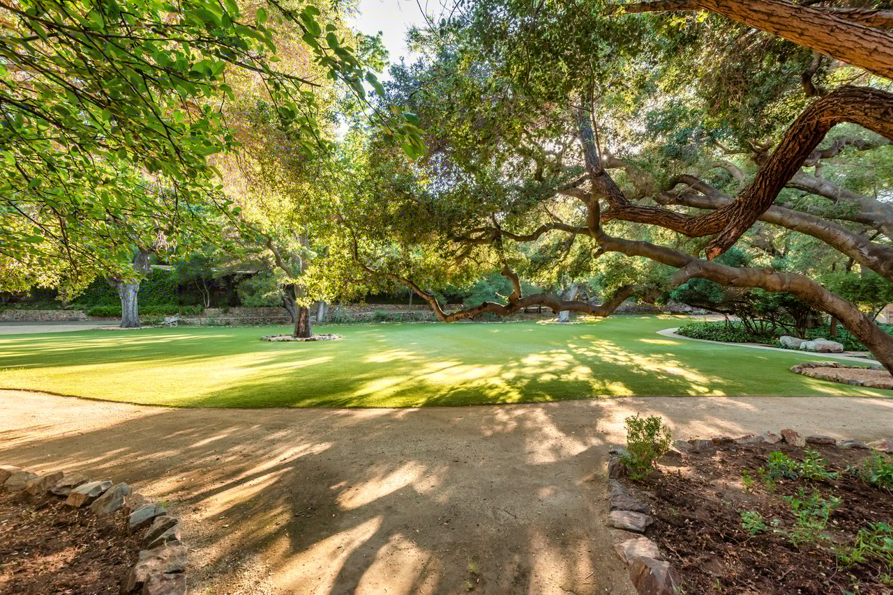 3272 Triunfo Canyon