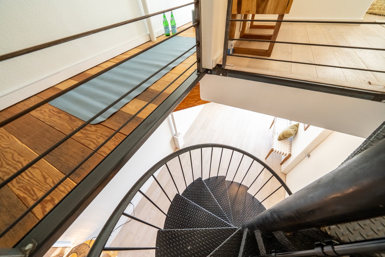 2301 Harrison St #203