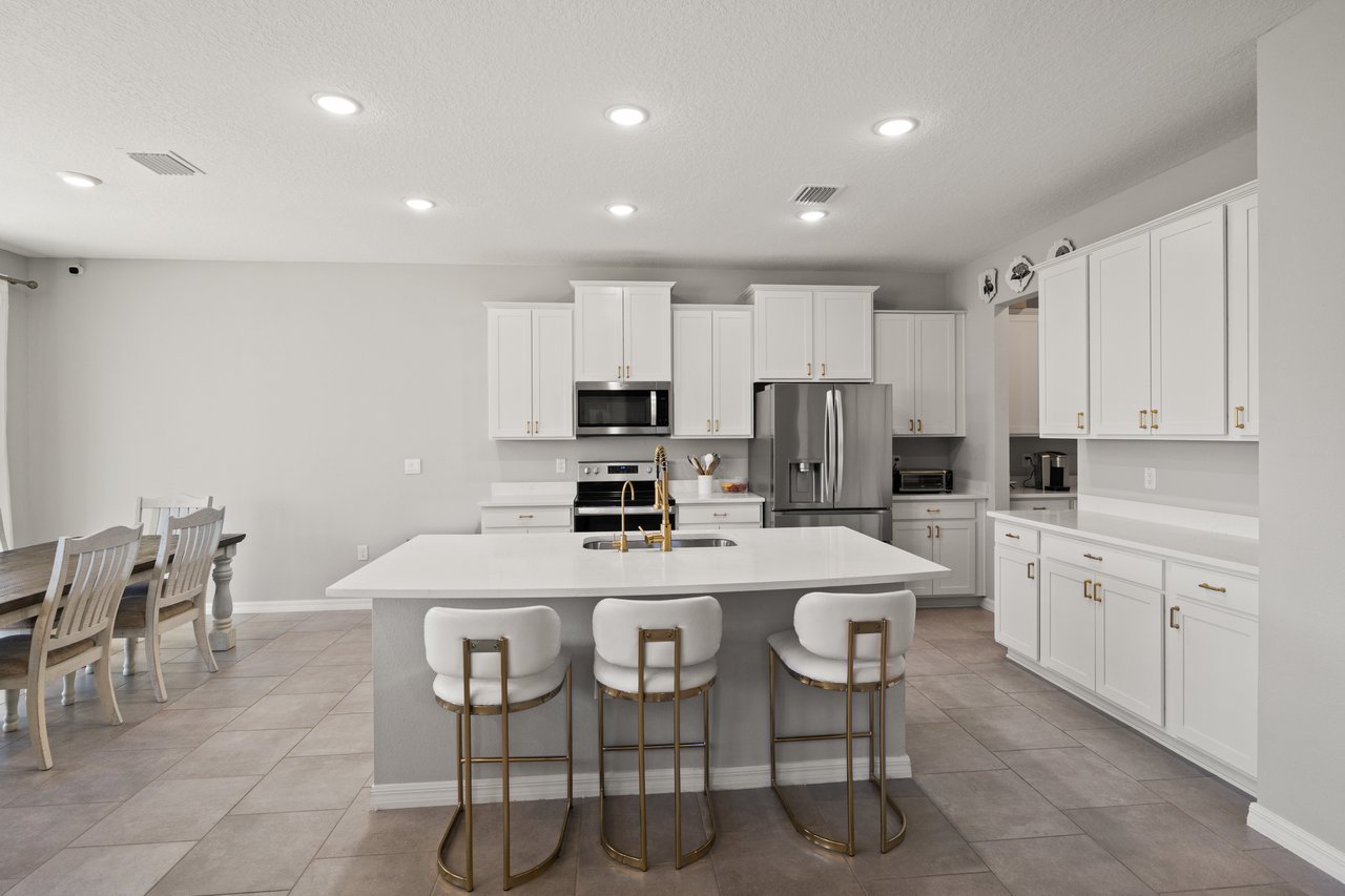 6199 Wandering Willow Drive