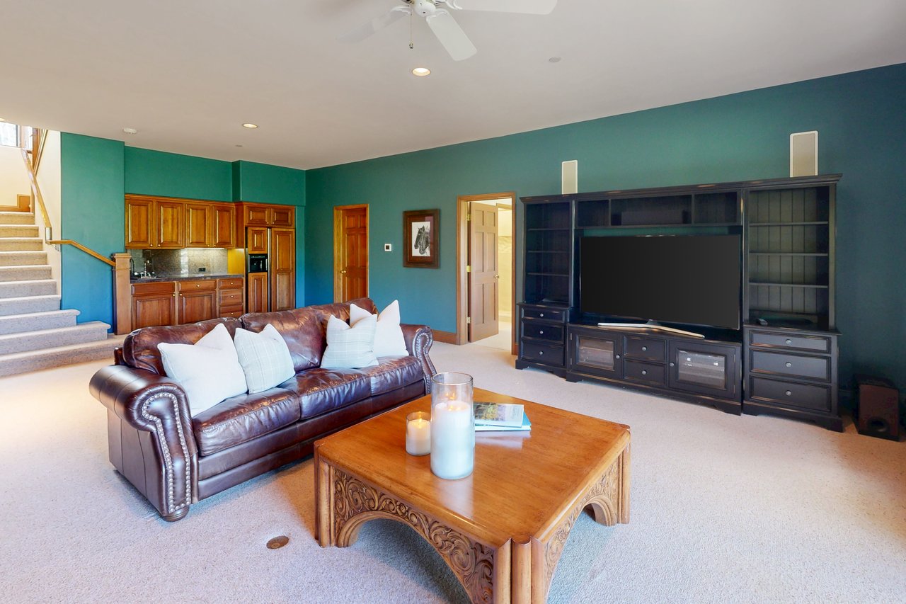 167 Saddle Ridge Loop