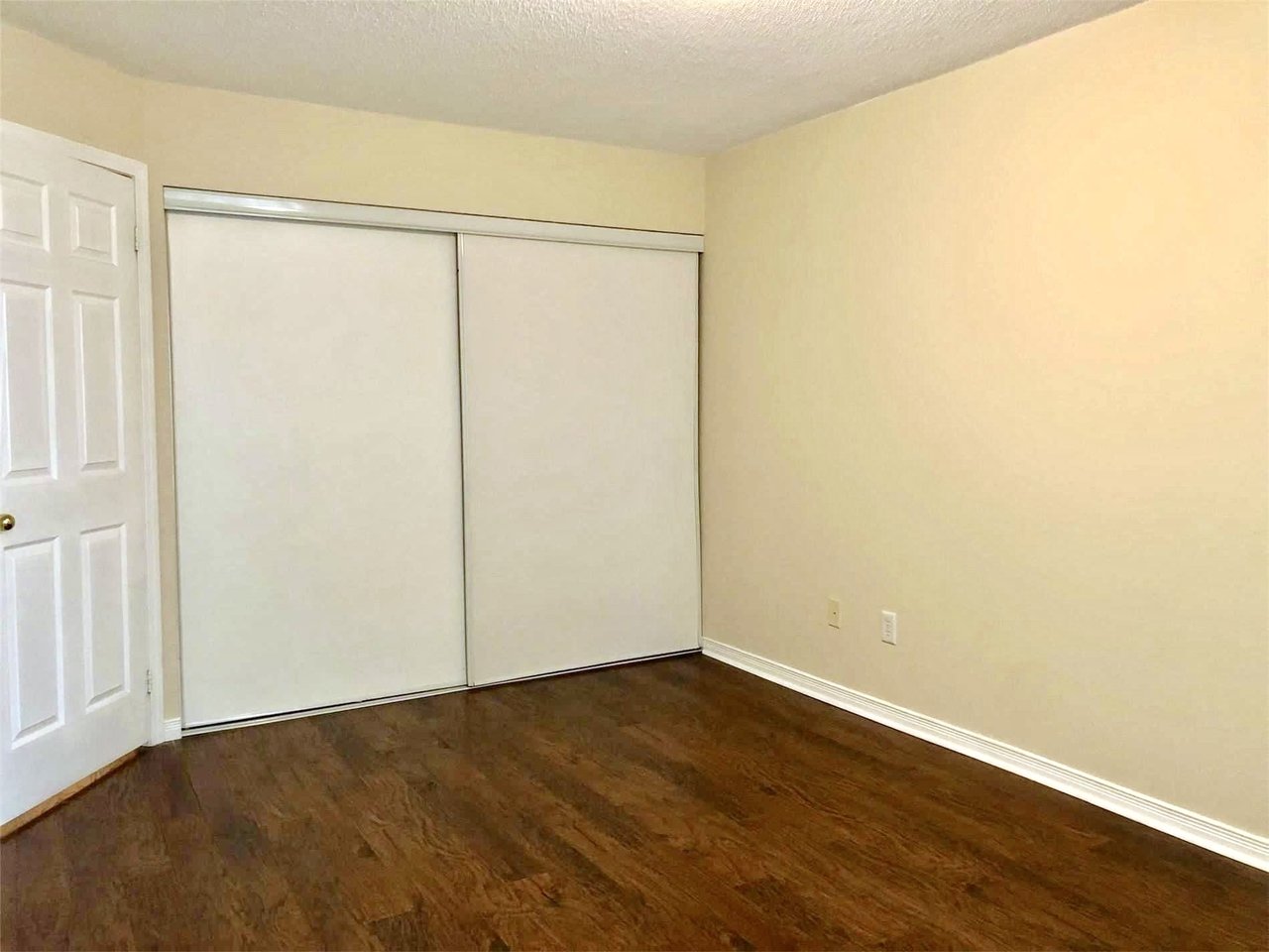 39 Oneida Crescent PH6