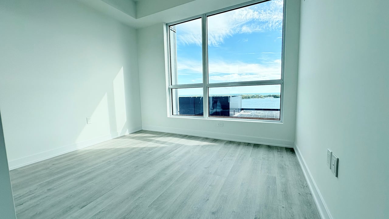 15 Richardson Street Unit: 1814