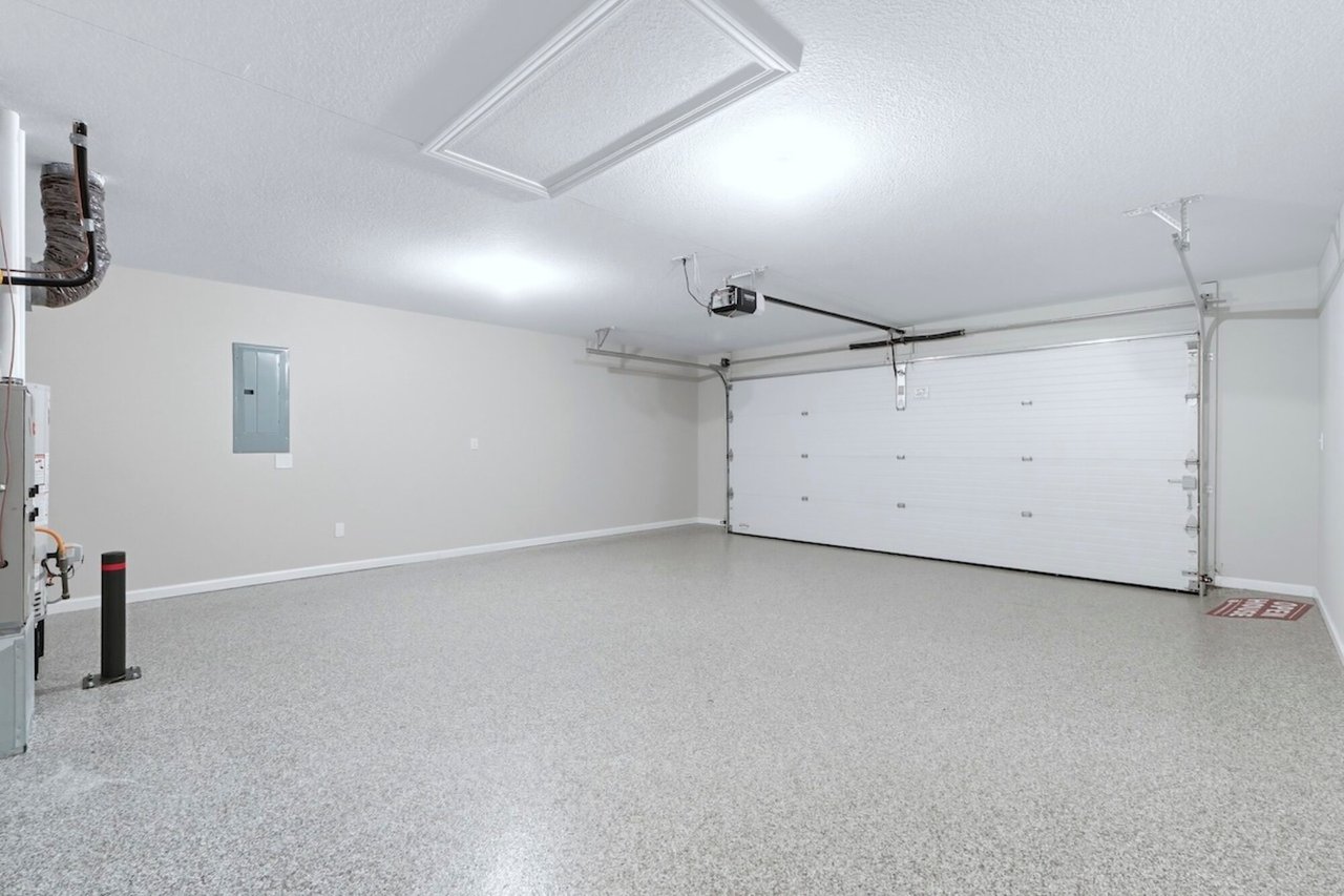 840 Zenos Blvd