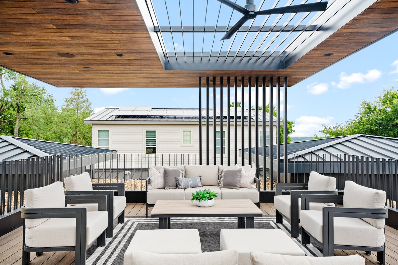 CEDARVIEW in Barton Hills