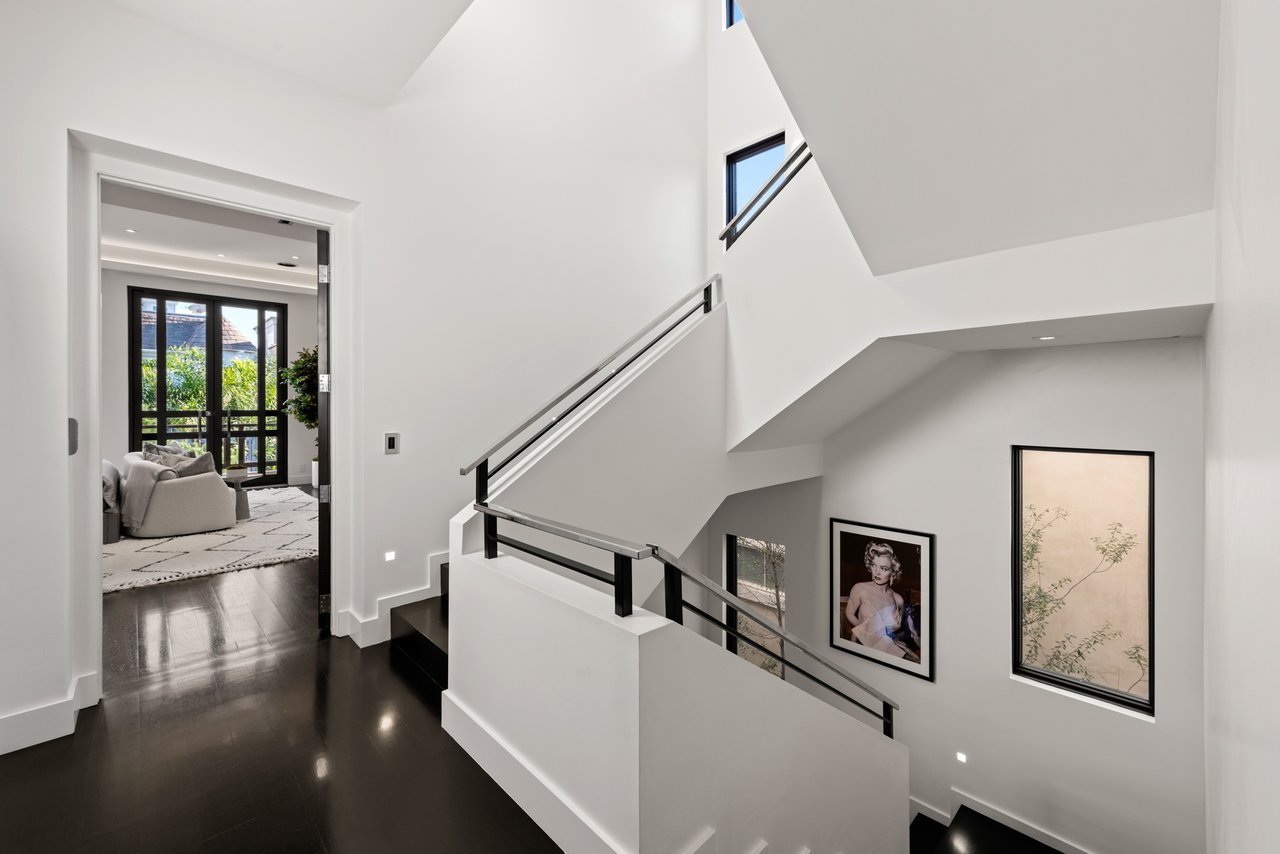 145 Channel Pointe Mall