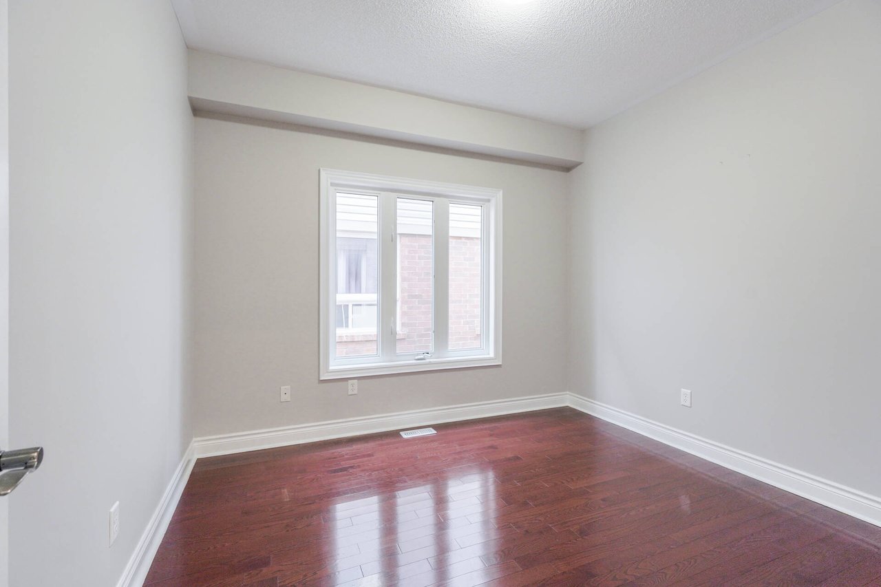 1648 Pennel Drive Unit: Upper