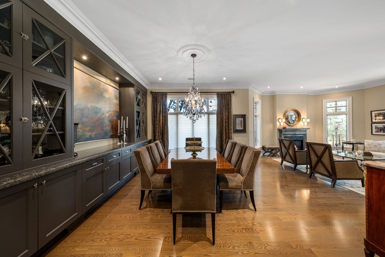 Grandeur On Parr Place