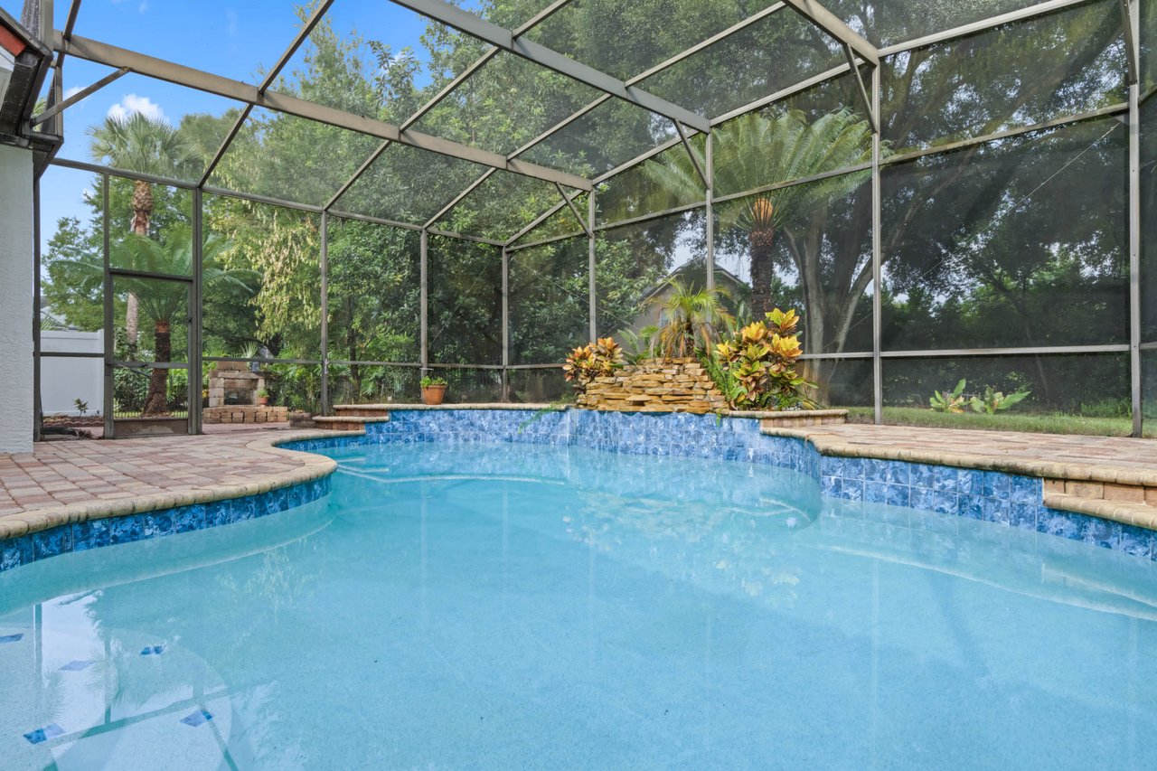 2563 CARTER GROVE CIRCLE