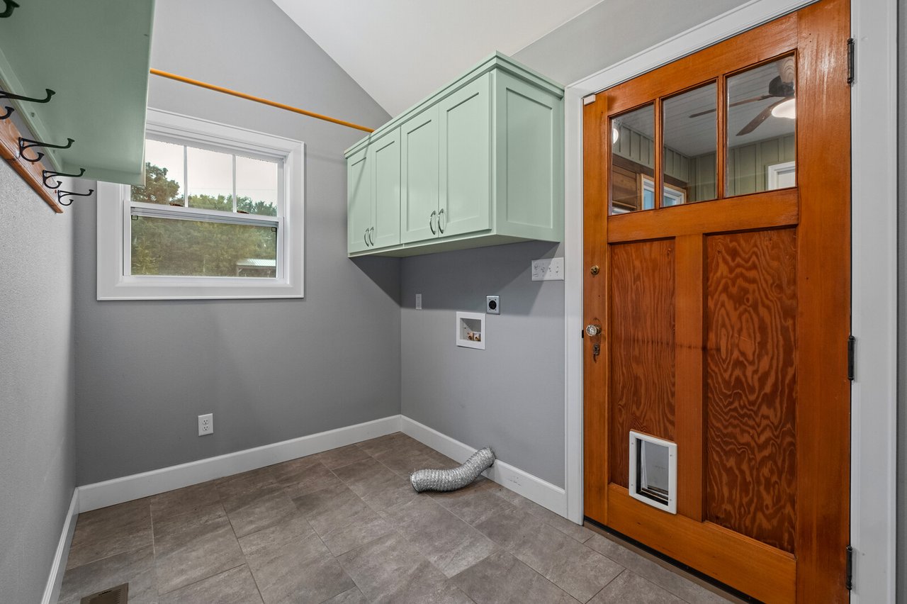 19123 Hill Rd, Springdale, AR 72764