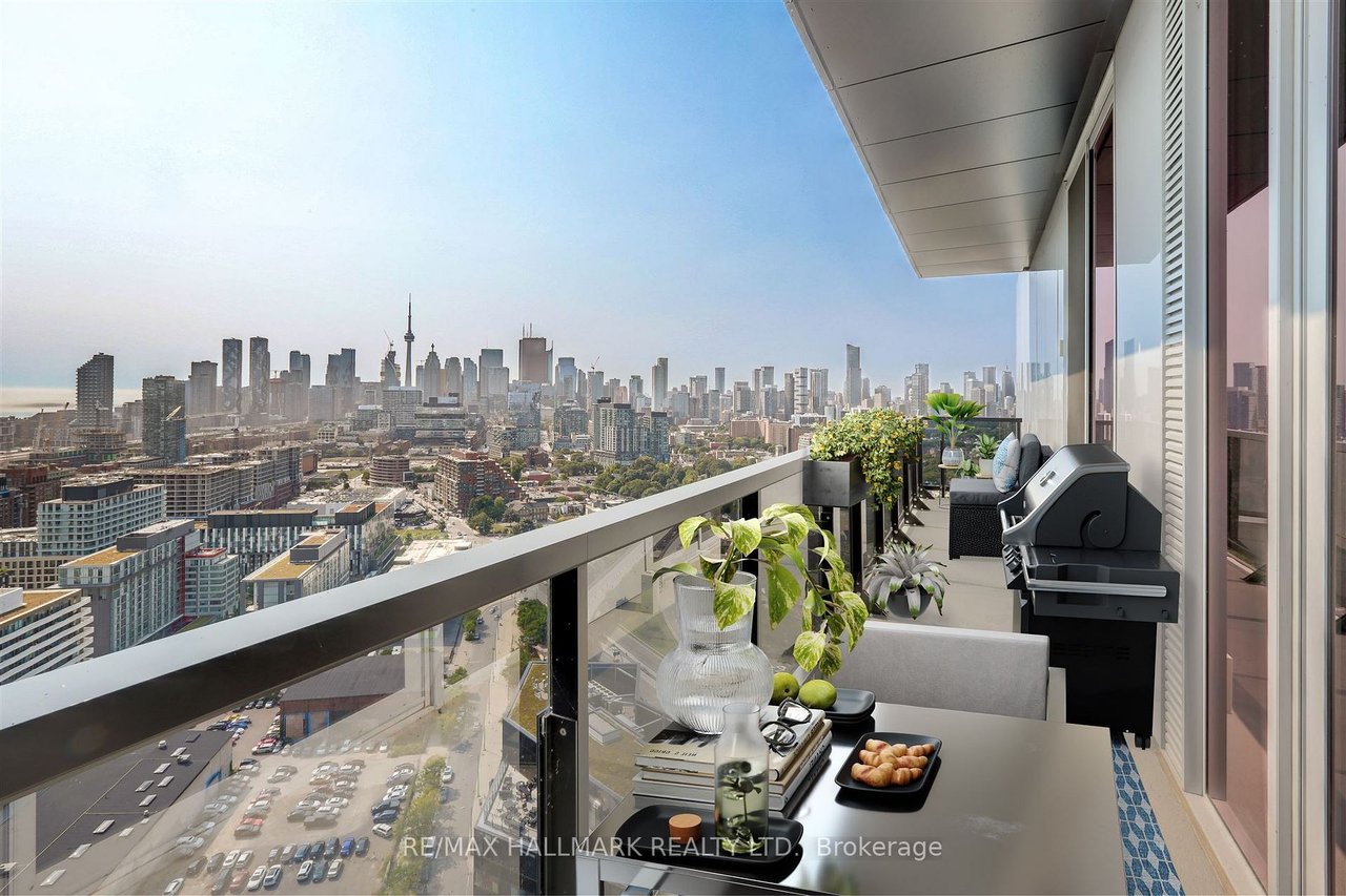 LUXURY AND SOPHISTICATION 