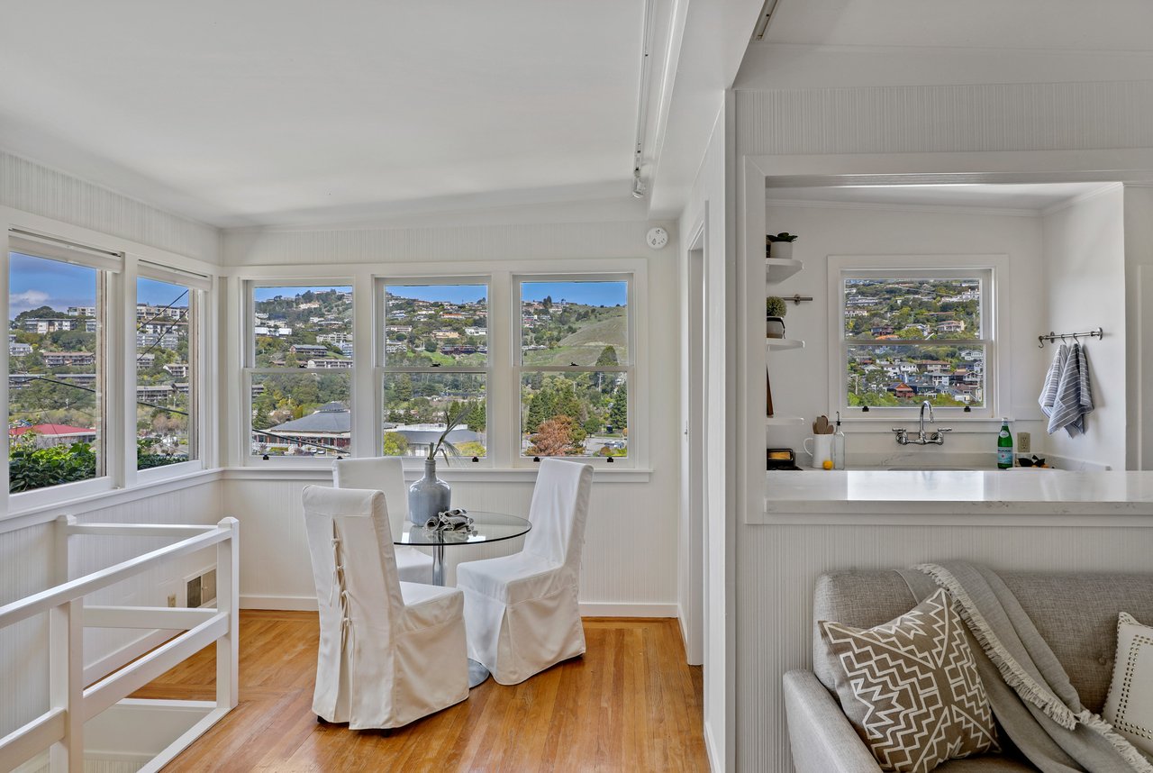 Charming Corinthian Island Cottage
