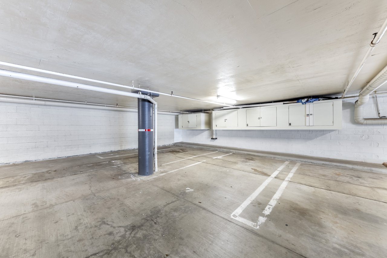 1930 S Beverly Glen Blvd #306