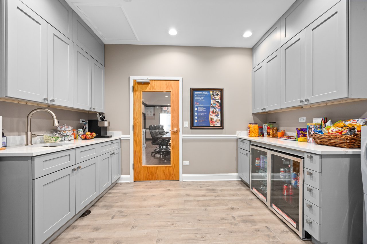 2005 S Bloomingdale Road Unit: G