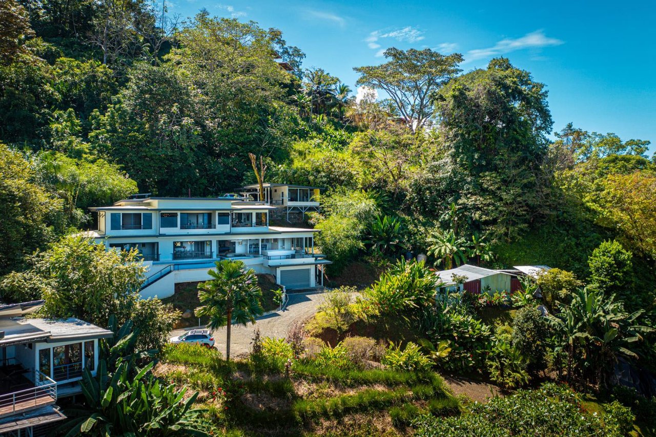 Cielo Azul Villa (Blue Sky Villa)