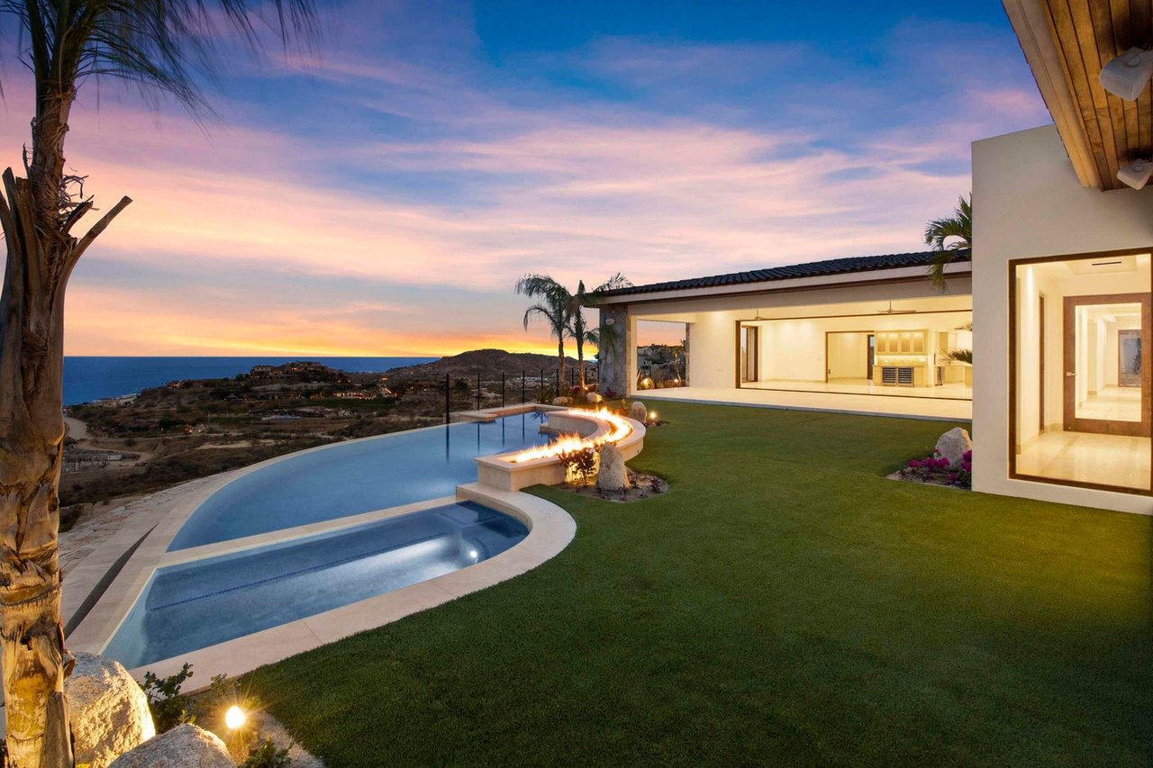 SINGLE-LEVEL HOMES IN CABO