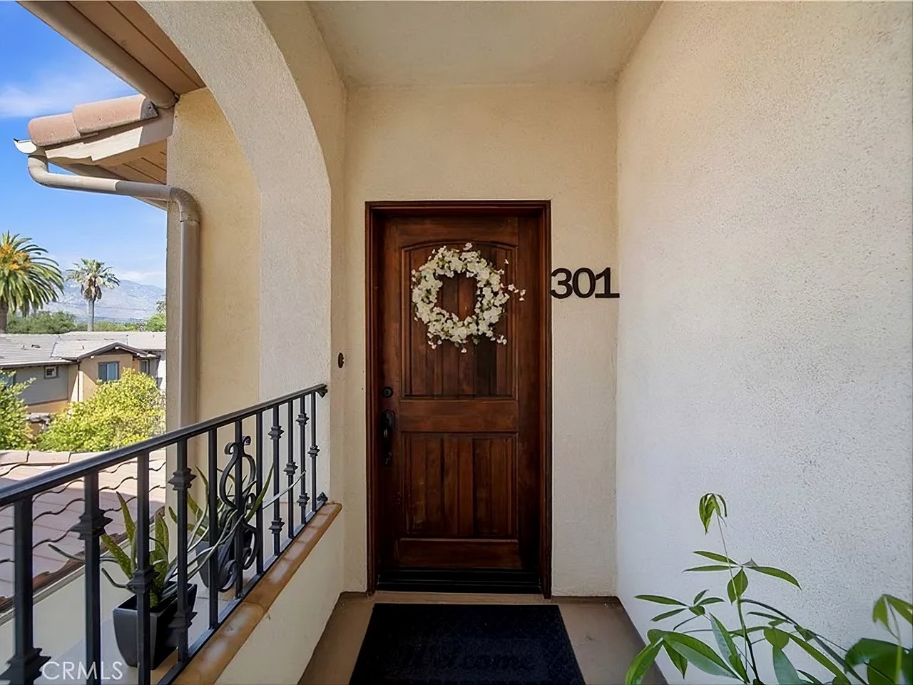 2454 Oswego #301