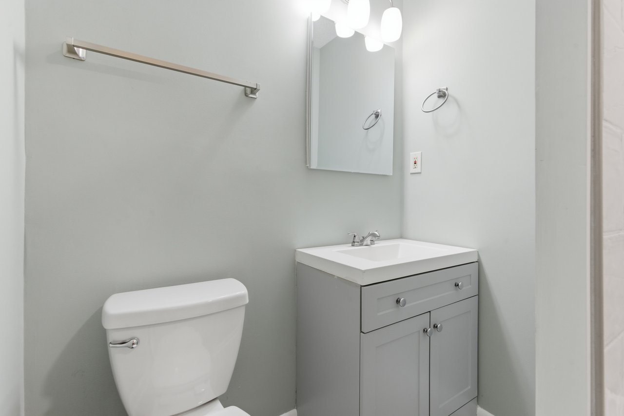 Updated 4BR Near Bridge Street